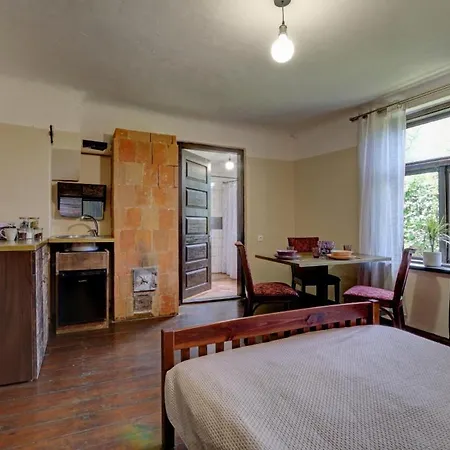 Braslu Maja Homestay