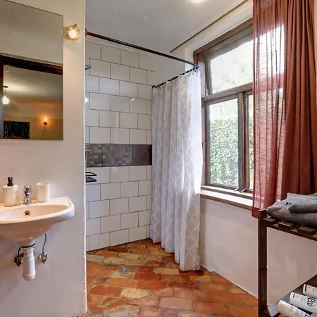 Braslu Maja Homestay