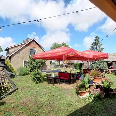Homestay Braslu Maja *